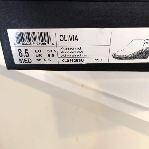 KENNETH COLE OLIVIA SUEDE TAN BOOTIES - Picture 2 of 10